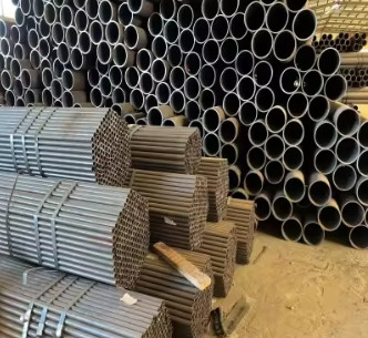 ASTM A105 ống thép cacbon không may nhà máy bán trực tiếp